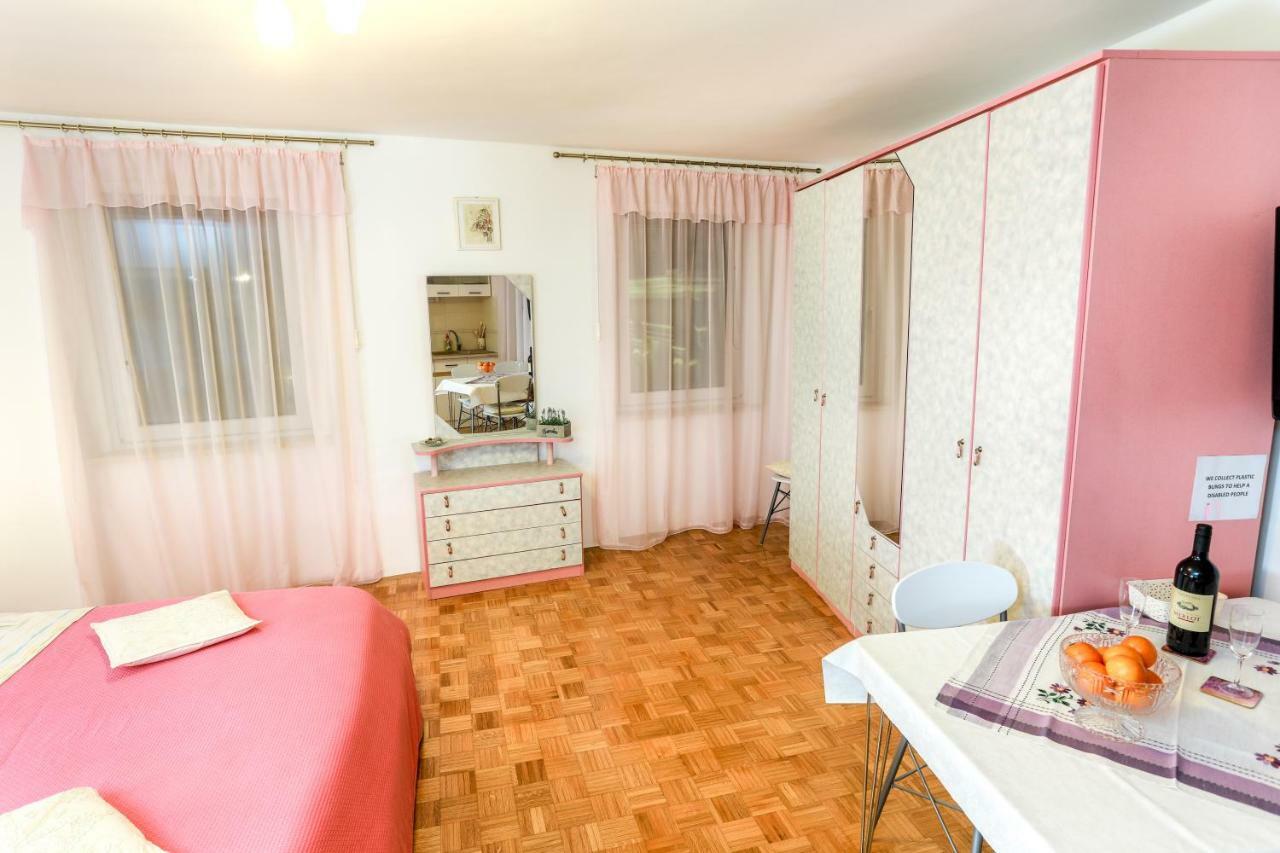 פיראן Apartments Pyros מראה חיצוני תמונה